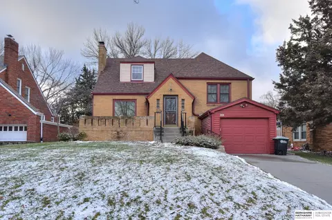 2026 N 53rd St, Omaha, NE 68104
