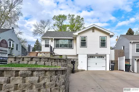 2338 N 67th Ave, Omaha, NE 68104