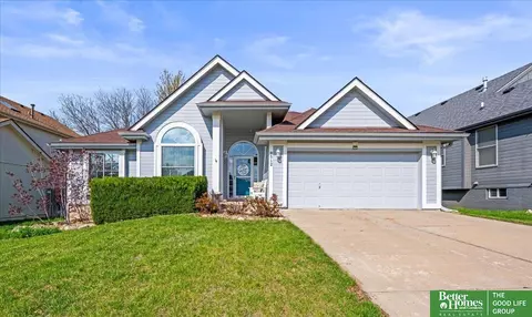 9512 S 25th Ave, Bellevue, NE 68147