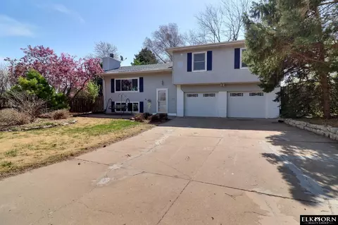 5097 S 159 Cir, Omaha, NE 68135