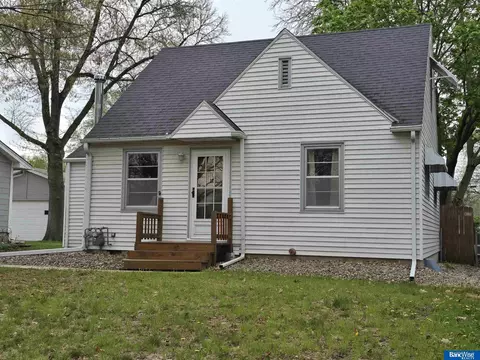 4945 Fremont St, Lincoln, NE 68504