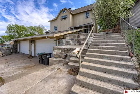 1204 S 25 Ave, Omaha, NE 68105
