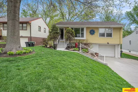 7080 Charles St, Omaha, NE 68132