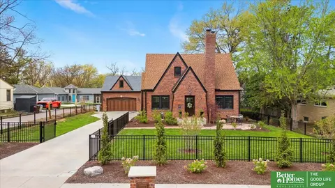 3801 S 40th St, Lincoln, NE 68516