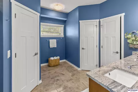 Bath - 4467 Crest Ridge Loop, Blair, NE 68008 photo 1 of 3