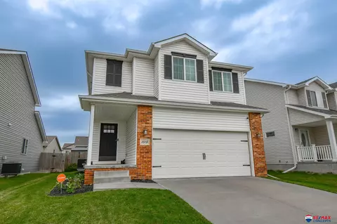 1619 Blanca Dr, Lincoln, NE 68521