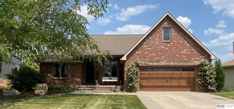 10615 S 210th St, Gretna, NE 68028