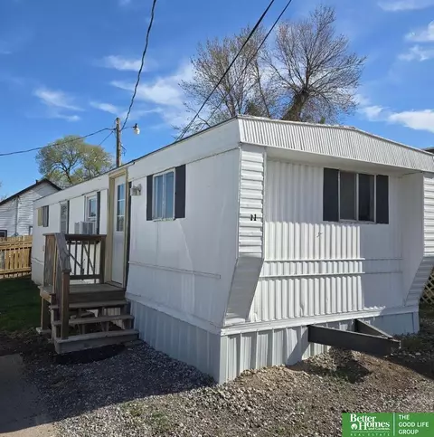 135 Maple St #11, Springfield, NE 68059