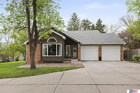 3837 S 40th St, Lincoln, NE 68506
