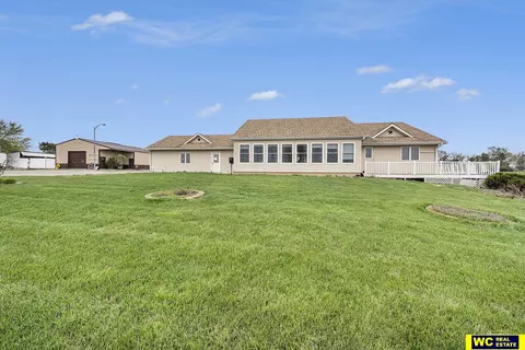 8582 County Road 9, Arlington, NE 68002