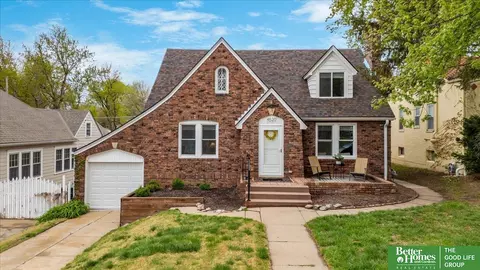 4520 Pine St, Omaha, NE 68106