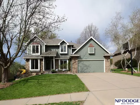 416 S 159 St, Omaha, NE 68118