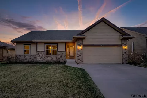 6104 S 193 St, Omaha, NE 68135