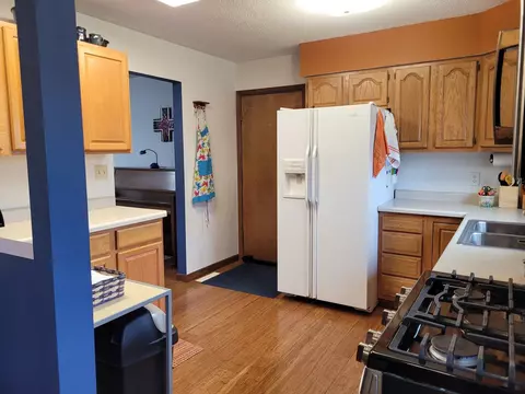 Kitchen - 180 E Moffitt St, Seward, NE 68434 photo 3 of 3