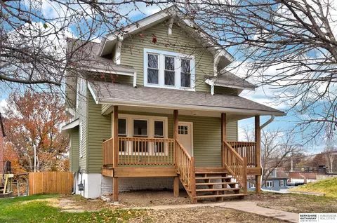 2802 S 34th St, Omaha, NE 68105