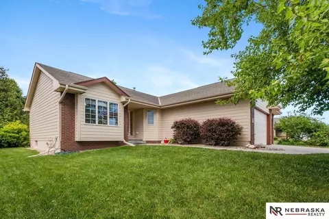 21327 Blackstone Cir, Gretna, NE 68028