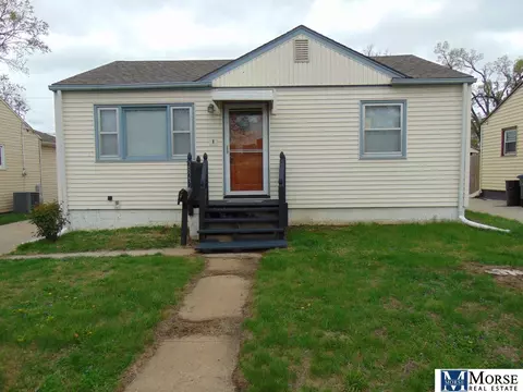 2823 8th Ave, Council Bluffs, IA 51501