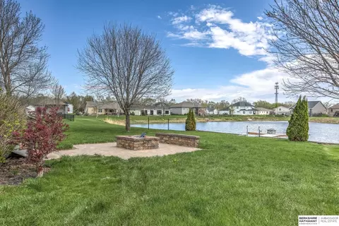 2205 Thomas Dr, Waterloo, NE 68069 photo 2