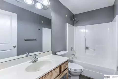 2205 Thomas Dr, Waterloo, NE 68069 photo 24