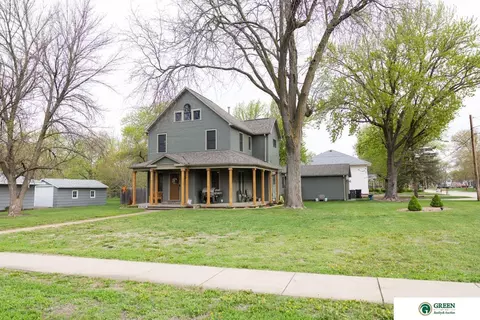 223 E 19th St, York, NE 68467