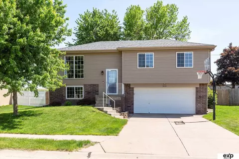 3413 Wilhelminia Dr, Bellevue, NE 68123