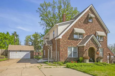 4612 Bedford Ave, Omaha, NE 68104