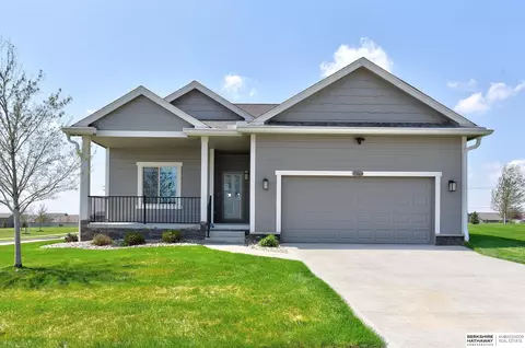 17868 Tibbles St, Omaha, NE 68116