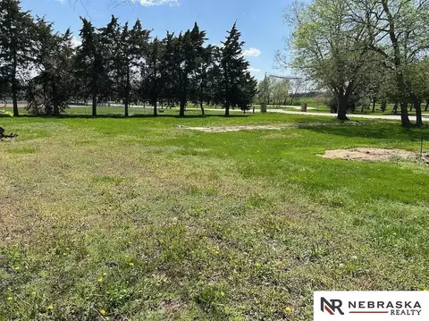 816 S School St, Wilber, NE 68465