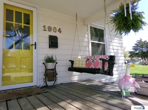 Exterior - 1904 Ella St, Beatrice, NE 68310 photo 3 of 13