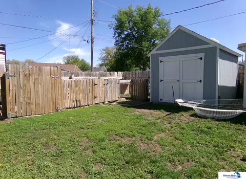 Exterior - 1904 Ella St, Beatrice, NE 68310 photo 8 of 13