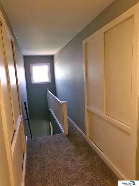 Entry Way - 1904 Ella St, Beatrice, NE 68310 photo 2 of 3