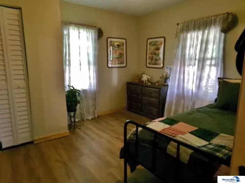 Bedroom - 1904 Ella St, Beatrice, NE 68310 photo 3 of 8