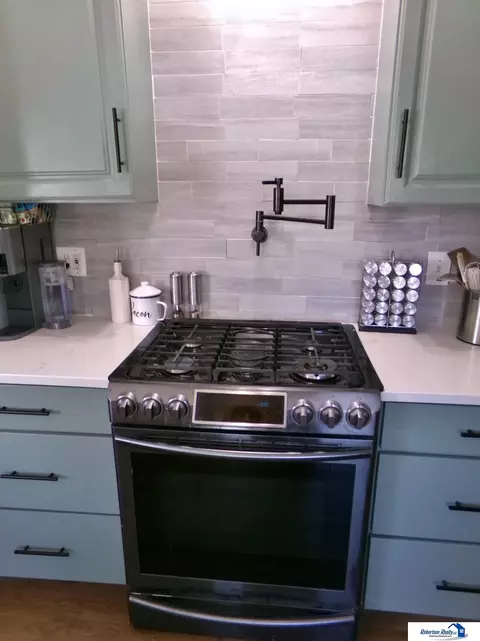 Kitchen - 1904 Ella St, Beatrice, NE 68310 photo 3 of 9