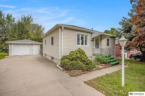 4230 N 11th St, Lincoln, NE 68521