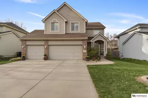 16354 Taylor St, Omaha, NE 68116