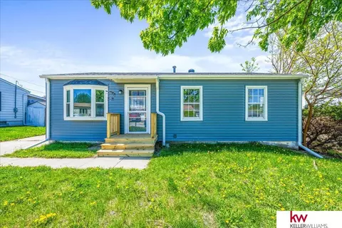 7662 S 41 St, Bellevue, NE 68147