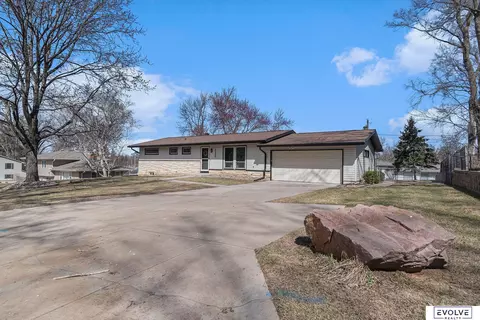 Exterior - 10332 Wright St, Omaha, NE 68124 photo 2 of 6