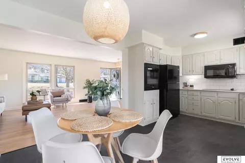Dining - 10332 Wright St, Omaha, NE 68124 photo 1 of 1