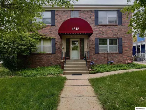 1612 S 32nd Ave, Omaha, NE 68105