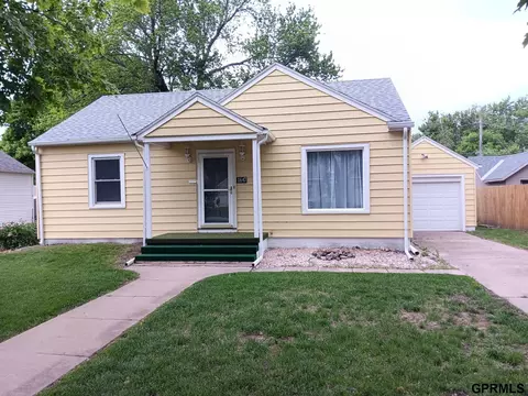1647 N Clarkson St, Fremont, NE 68025