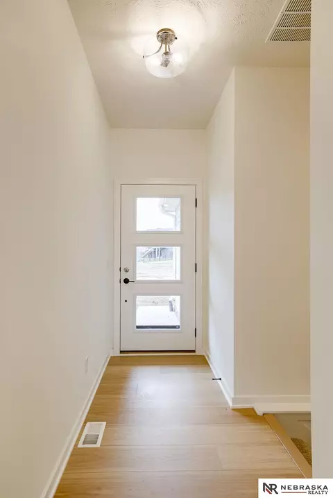 Entry Way - 16014 Daniel St, Bennington, NE 68007 photo 1 of 2