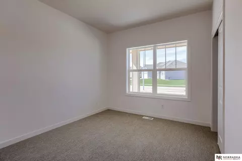 Bedroom - 16006 Daniel St, Bennington, NE 68007 photo 2 of 3
