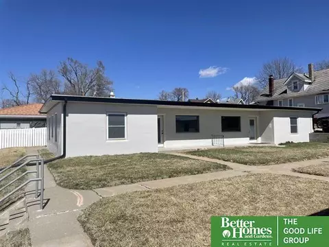 3305 S 32 Ave, Omaha, NE 68105