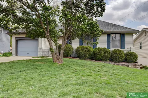 5229 Magnolia St, Omaha, NE 68137