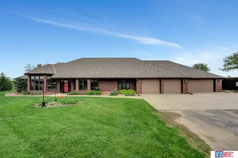 6200 Stable Ln, Lincoln, NE 68523