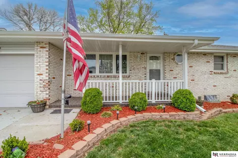 7720 Aylesworth Ave, Lincoln, NE 68505