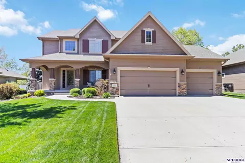 2106 S 193 St, Omaha, NE 68130