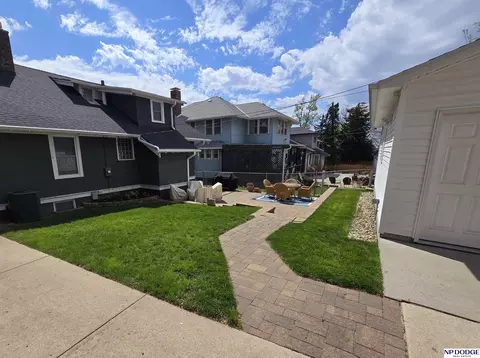 Exterior - 5018 Izard St, Omaha, NE 68132 photo 5 of 9