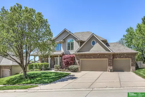6614 S 172nd Ave, Omaha, NE 68135