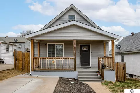 2716 Shirley St, Omaha, NE 68105